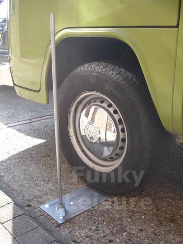 Telescopic flagpole drive - flagpole, drive-on