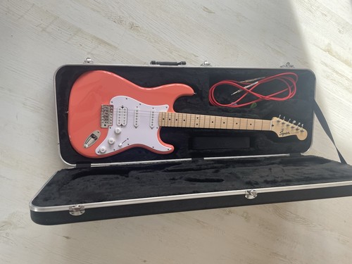 Squier sonic stratocaster hss - squier,