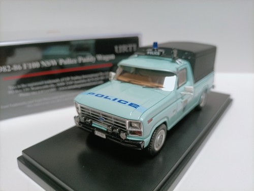 Trax ford f100 - trax, police