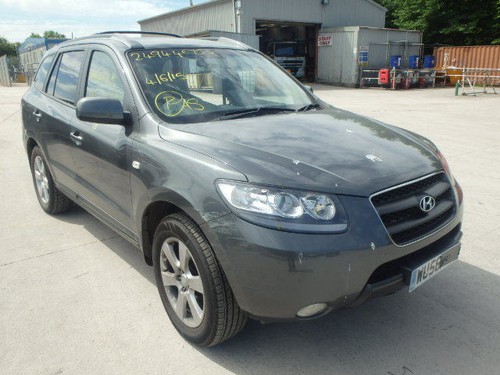 Breaking hyundai santa - breaking,