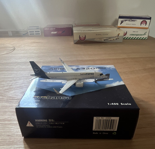 Lufthansa airbus a320neo - lufthansa,