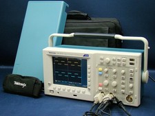 Tektronix TDS3012C Digital