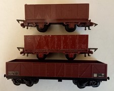 Playcraft Wagons x 3 P632 P650