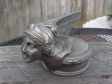 1928 BUICK GODDESS HOOD