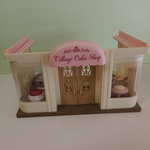 Sylvanian families village - families,