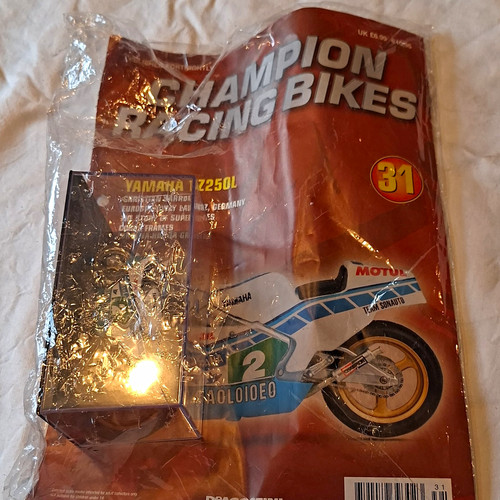 Deagostini champion racing - deagostini,