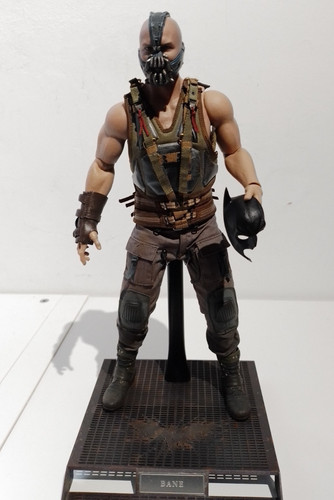 Hot toys batman bane - ,