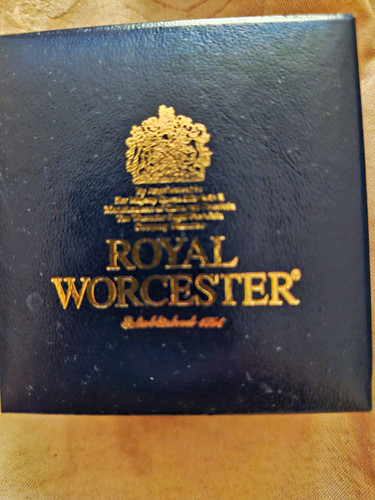 Royal worcester flowers - royal, hinged