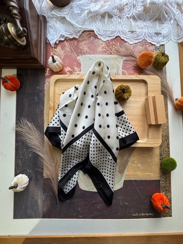 Black white polka - white, square