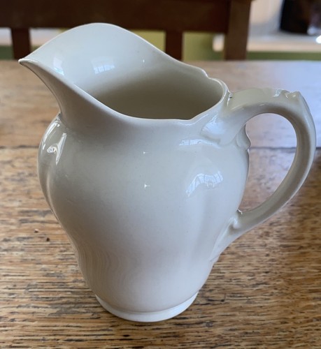 Royal doulton milk jug creamer - royal,