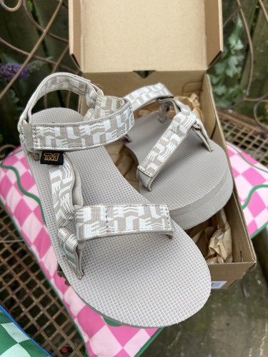 Teva women sandals size - women's,