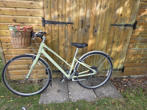 Giant escape ladies hybrid - giant,
