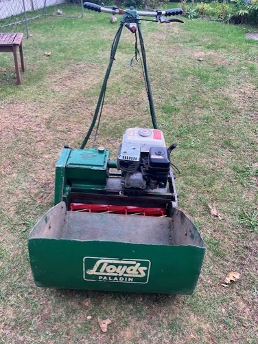 Cricket wicket mower loyds - cricket,