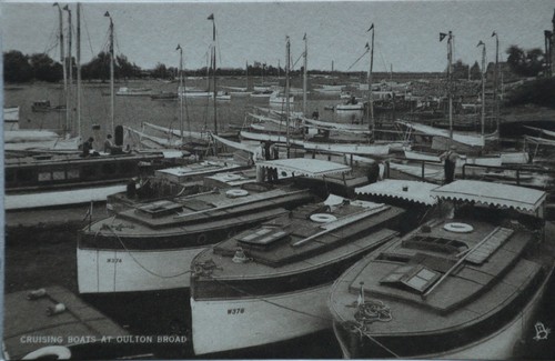 Old postcard norfolk oulton - postcard,