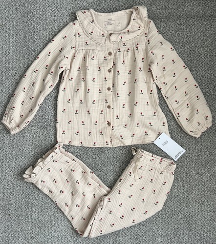 Bnwt girls calico - bnwt,