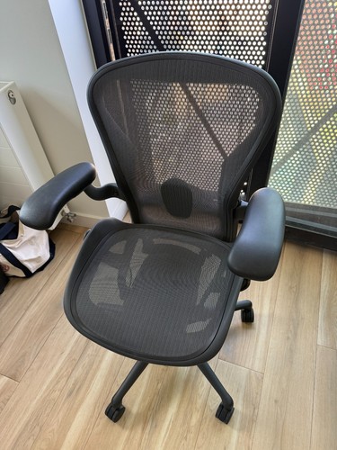 Herman miller aeron ergonomic - miller,
