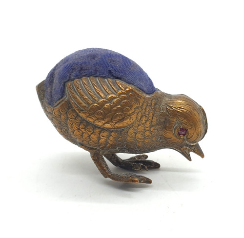 Vintage brass chick - brass, pin