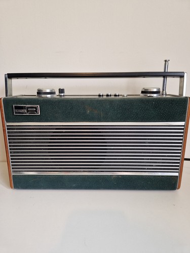 Roberts r900 vintage radio - roberts,
