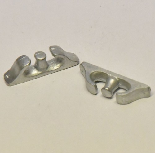 Mantua 40111 metal cleat with - 40111,