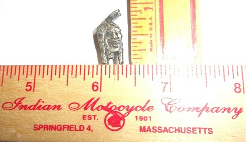Laughing indian pin vintage - pin,
