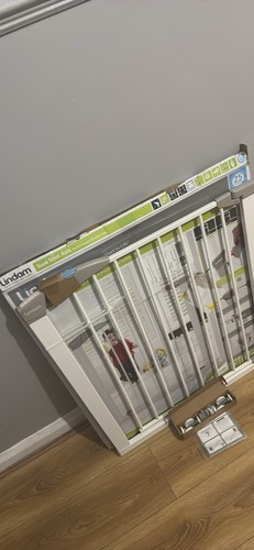 Lindam baby safety stair gate - lindam,