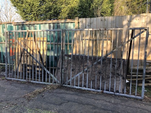 Yard gates site - gates,, gates,