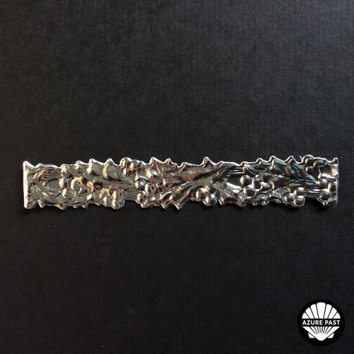 X10 embossed die cuts holly - embossed,
