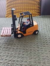 Jungheinrich Forklift