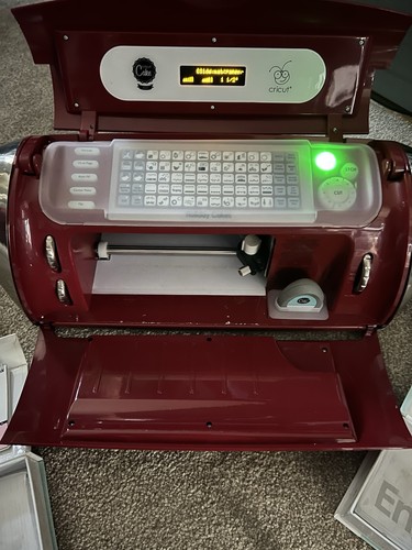 Cricut cake mini - cake,