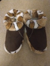 Faux Fur Sheepskin Bootie Type Slippers With Hard Patterned Sole New Size 5/6