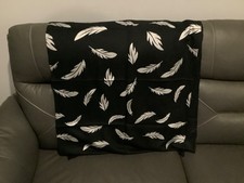 Elegant Woollen Stole With