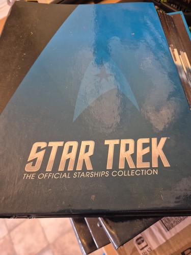 Official star trek starships - official,