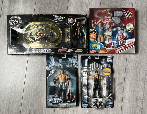 Wwe wrestling figure bundle - wwe,