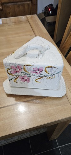 Large victorian antique - large, cheese