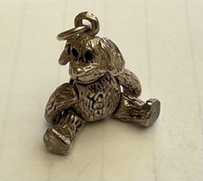 VINTAGE SCARCE LOVELY DETAILED ARTICULATED SILVER DOG FOR CHARM BRACELET.5.0g