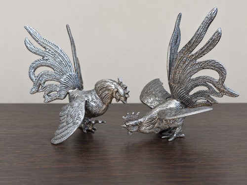 Vintage silver tone - vintage, metal