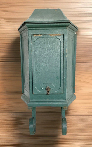 Old solid metal - old, p.n.