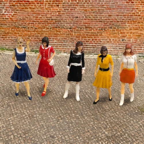 Fg29 1960s young women - fg29,