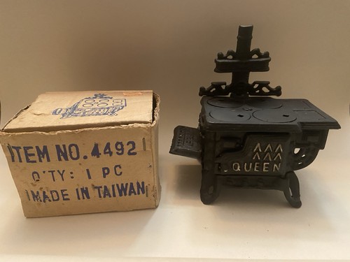 Cast iron queen toy - iron, stove