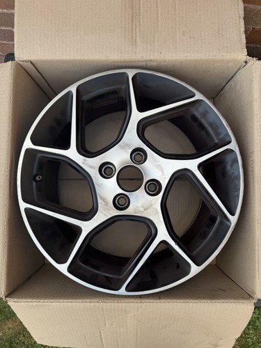 Ford fiesta alloy wheel 17 - ford,