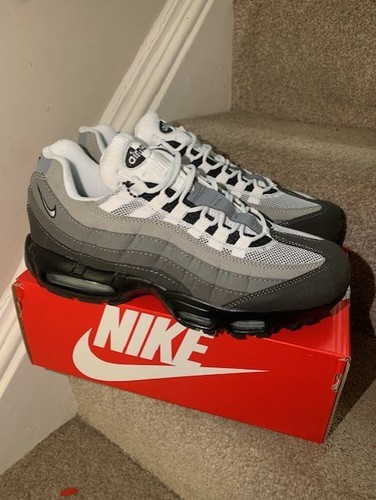 Size brand new nike - uk, 12