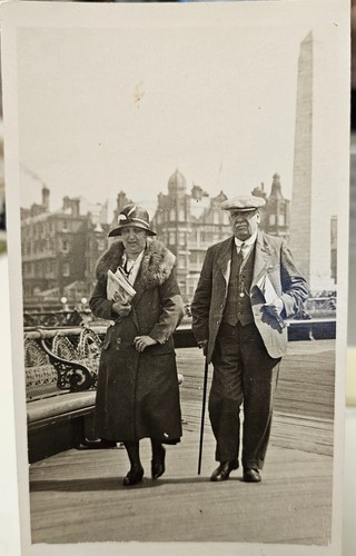 Vintage 1920s seaside holiday - 1920s,
