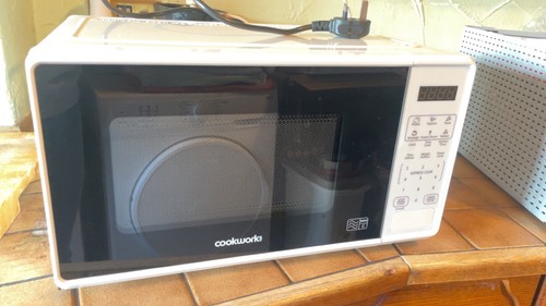 Microwave oven new - microwave,