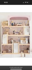 BNIB Petit Amelie Dolls House