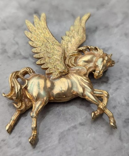 Kirks folly pegasus - pegasus, pin