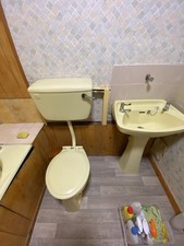 1960s Primrose Yellow Bathroom Suite Bath, Toilet & Basin