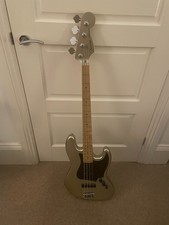 Fender Jazz Bass Electric