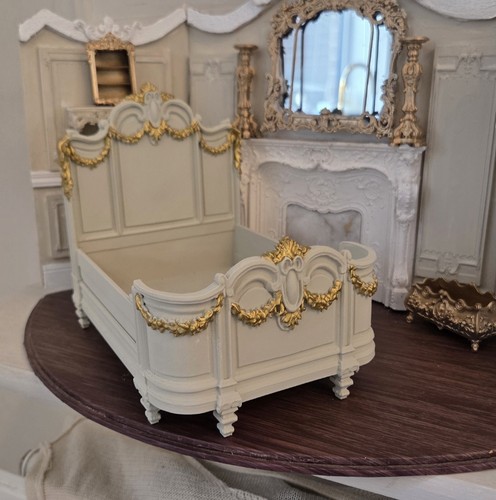 12th scale dollshouse - scale,