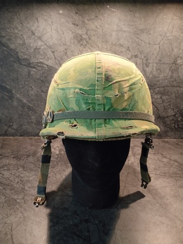 Vietnam era helmet with - m1,