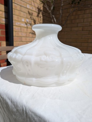 Large victorian white - white, opal